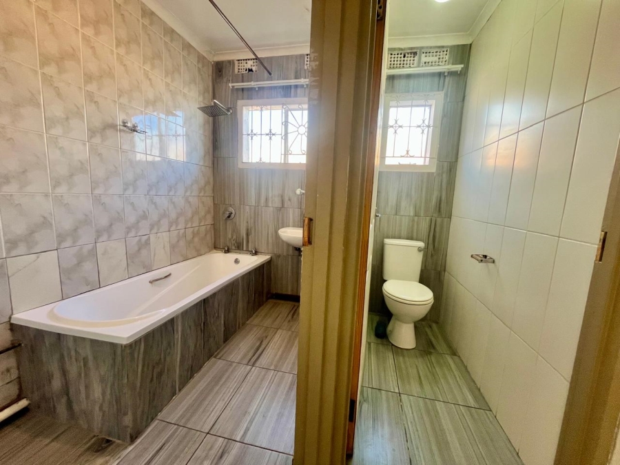 To Let 3 Bedroom Property for Rent in Braelyn Eastern Cape
